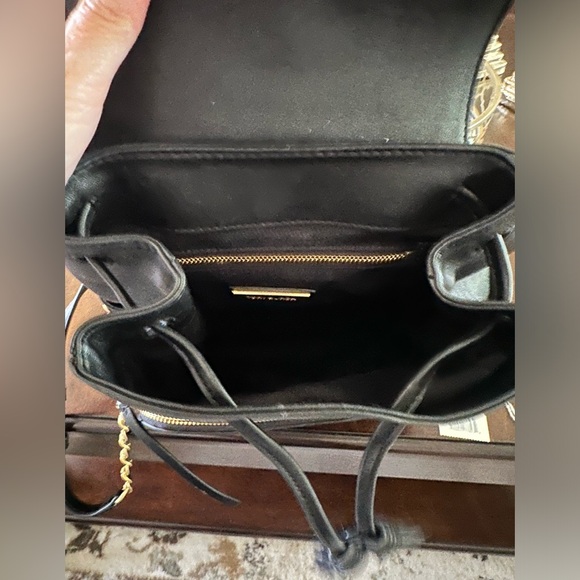 COPY - Tory Burch Fleming backpack - Picture 6 of 11